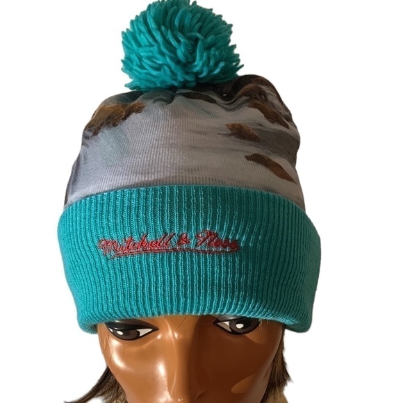 MITCHELL & Ness Aqua Knit Bear Print Hat Pom Pom Beanie Cap - NWOT - Picture 4 of 9